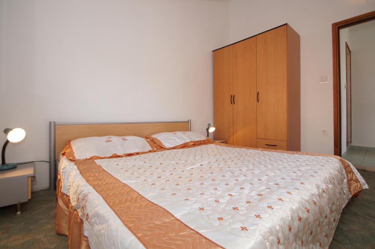 Apartments By The Sea Zavalatica, Korcula - 247 Exterior foto
